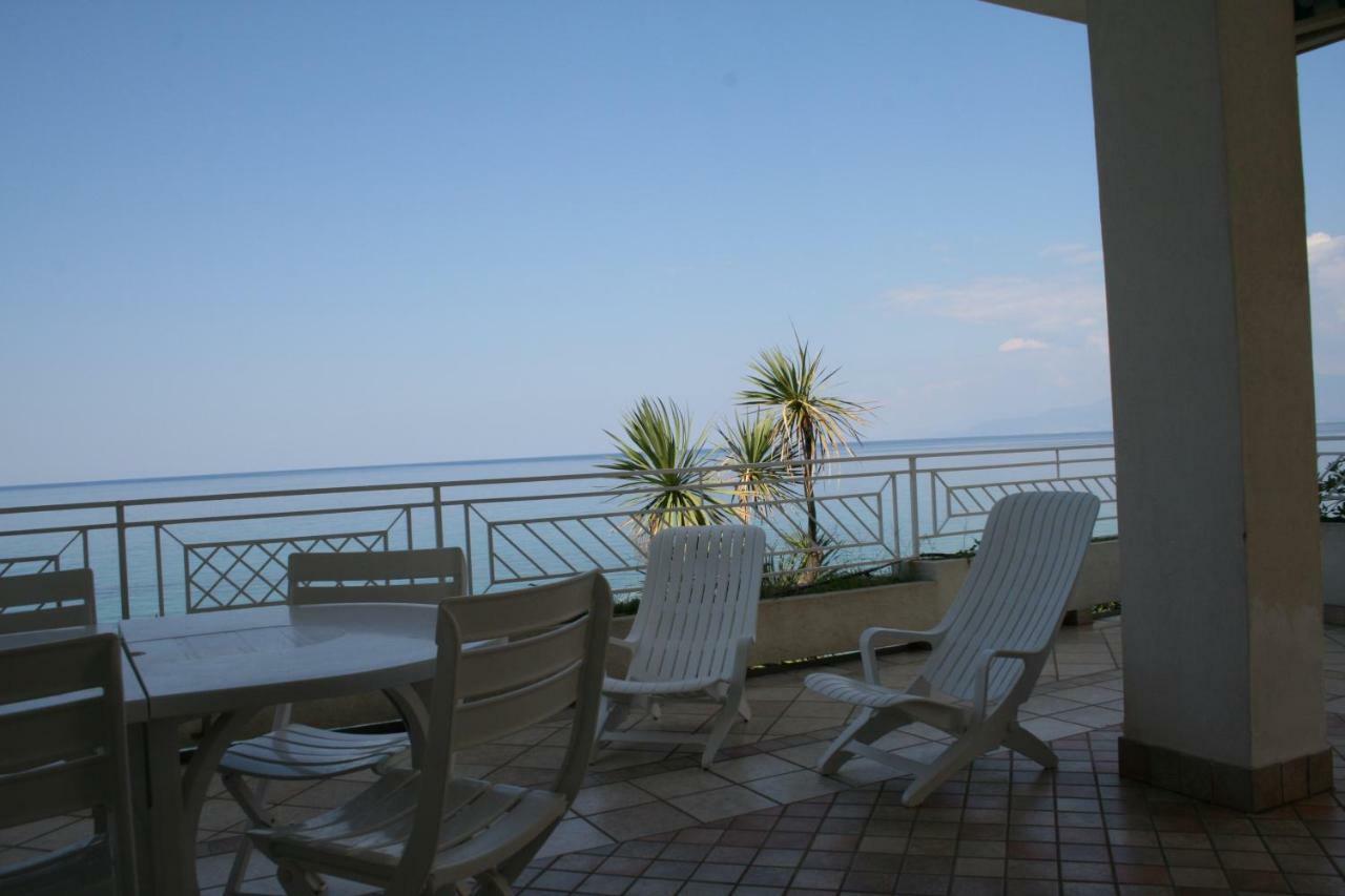 Villa Laura - Sul Mare Pizzo  Zewnętrze zdjęcie
